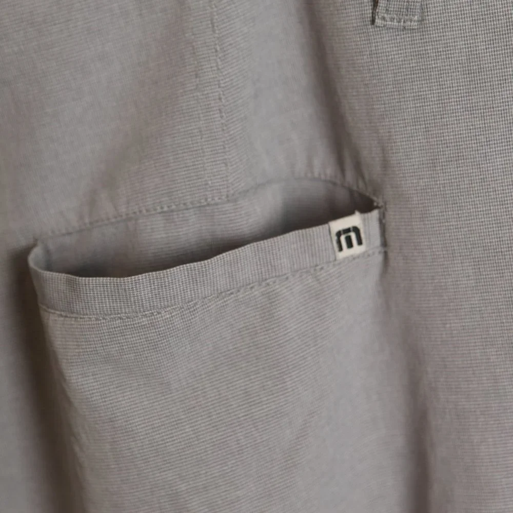Travis Mathew Men's gray flat front Golf Shorts 38 10" inseam performance - Picture 5 of 6